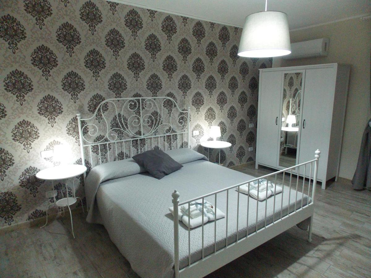 Bed and Breakfast Il Vicoletto à Frascineto Extérieur photo