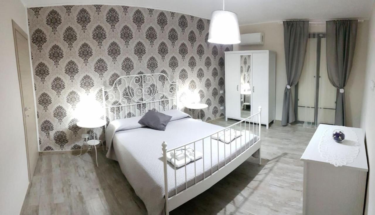 Bed and Breakfast Il Vicoletto à Frascineto Extérieur photo