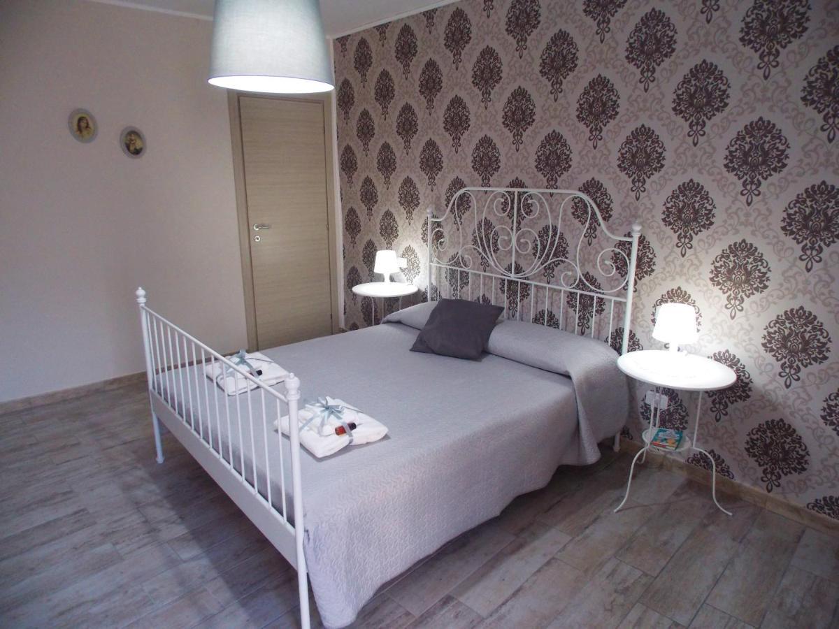 Bed and Breakfast Il Vicoletto à Frascineto Extérieur photo