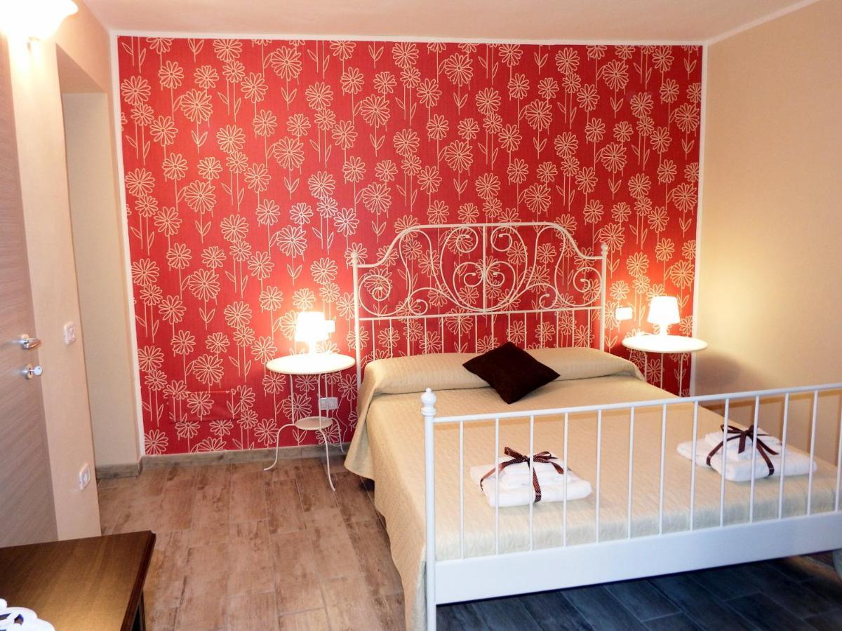 Bed and Breakfast Il Vicoletto à Frascineto Extérieur photo
