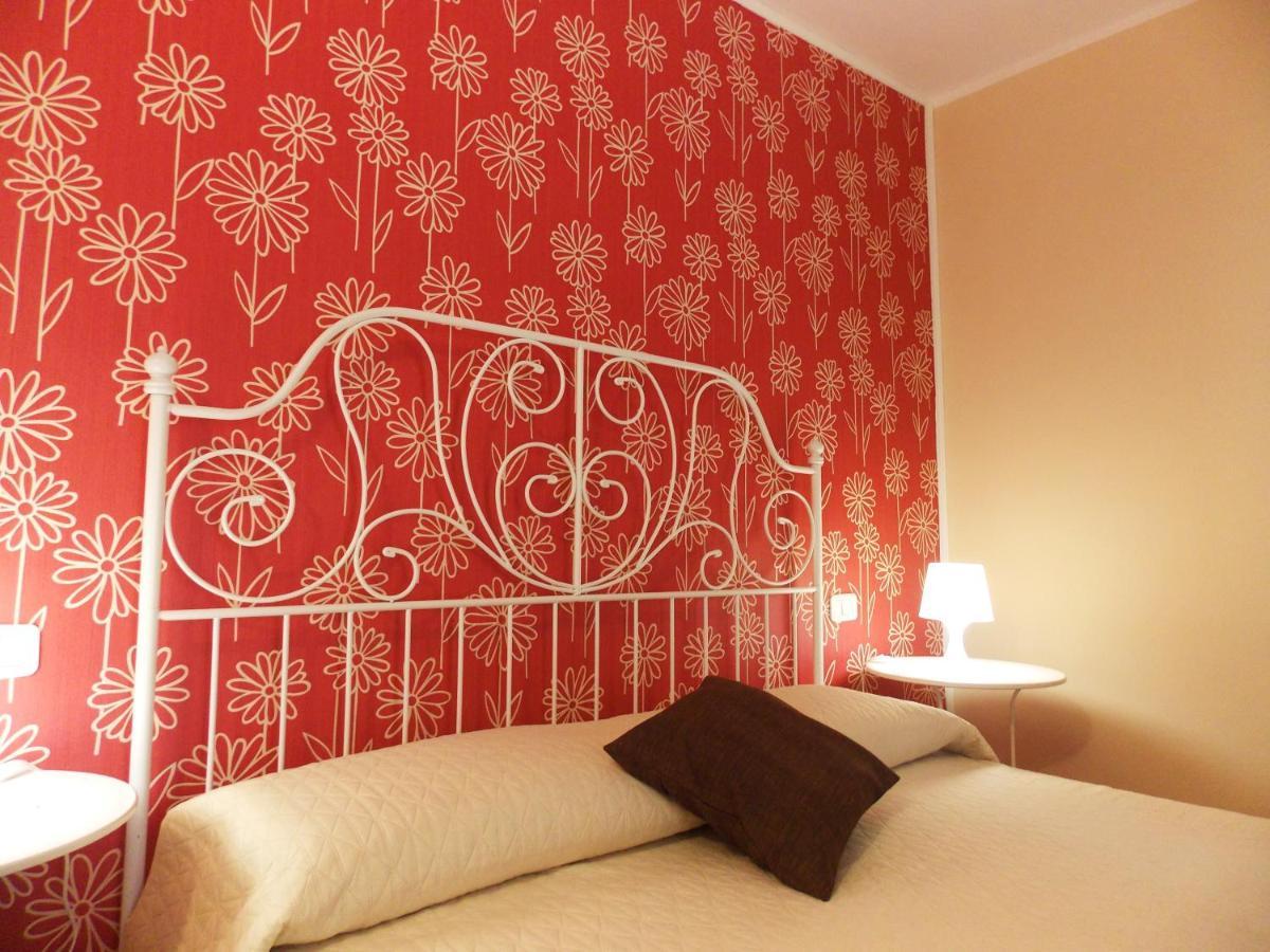 Bed and Breakfast Il Vicoletto à Frascineto Extérieur photo